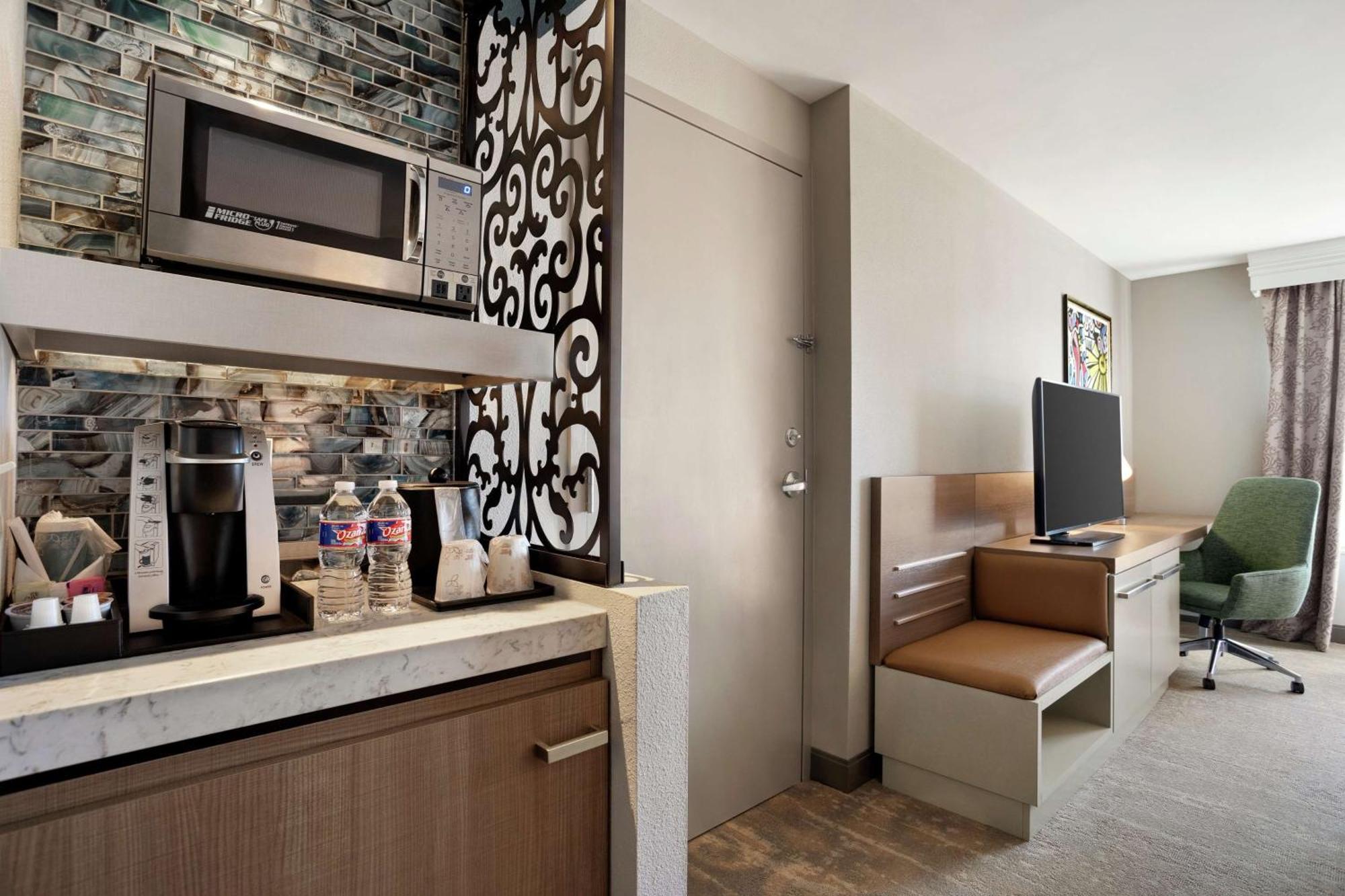 Hilton Garden Centro De Convenciones Hotel 3*